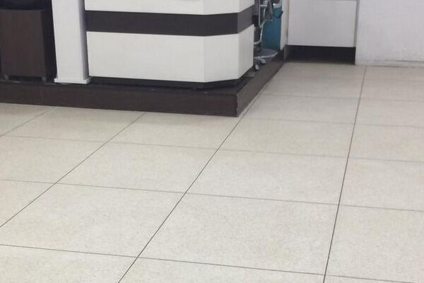 Piso depois do serviço de recuperação